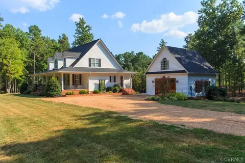 638 Daniel Rd, Blackstone, VA 23824 photo 3