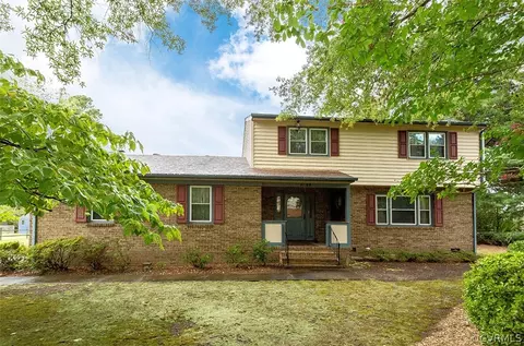 2820 Blithe Dr, Chester, VA 23831 photo 1