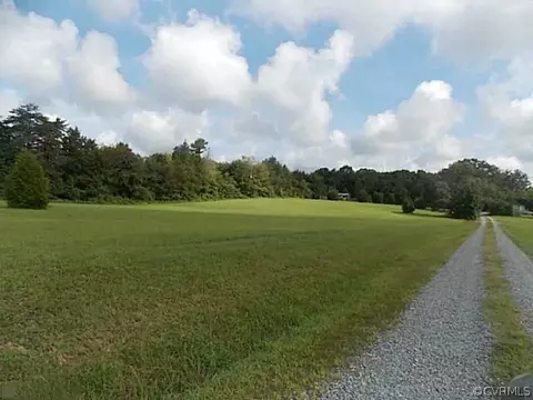 4224 Whitehall Rd, Sandy Hook, VA 23153 photo 2