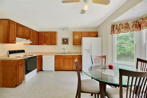 7006 Spring Trace Ter, Midlothian, VA 23112 photo 10