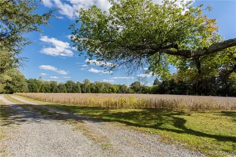 8484 Mcclellan Rd, Mechanicsville, VA 23111 photo 4