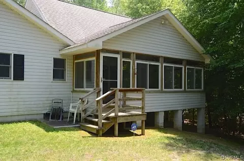 136 Arrowhead Dr, Weems, VA 22576 photo 20