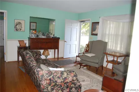 38 Maple Ln, Blackstone, VA 23824 photo 5