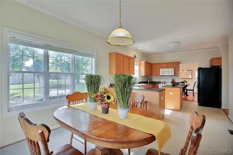11319 Heidi Dr, Midlothian, VA 23112 photo 17