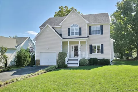 11319 Heidi Dr, Midlothian, VA 23112 photo 1