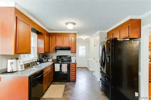 2512 Tanglebrook Rd, Midlothian, VA 23112 photo 8