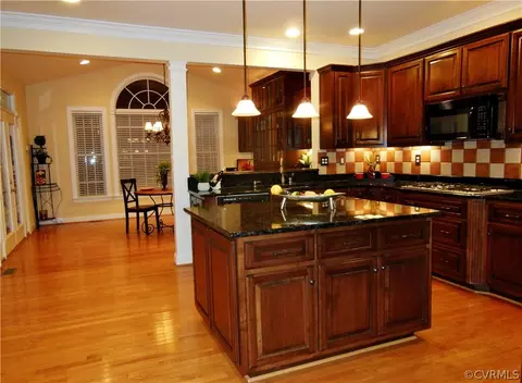 931 Roll Dr, Midlothian, VA 23114 photo 6