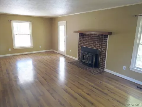 4491 Mallard Dr, Gloucester, VA 23061 photo 3