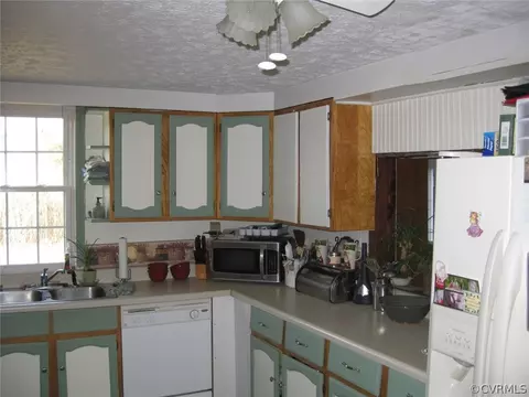 867 E Court House Rd, Blackstone, VA 23824 photo 15