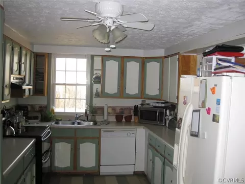 867 E Court House Rd, Blackstone, VA 23824 photo 14