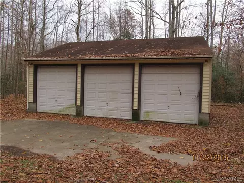 597 Pine Ln, King William, VA 23086 photo 3