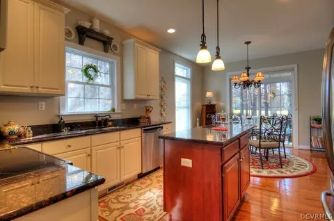 11261 Brickshire Ter, Providence Forge, VA 23140 photo 3