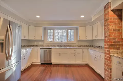 1401 Chartridge Ln, Midlothian, VA 23113 photo 3