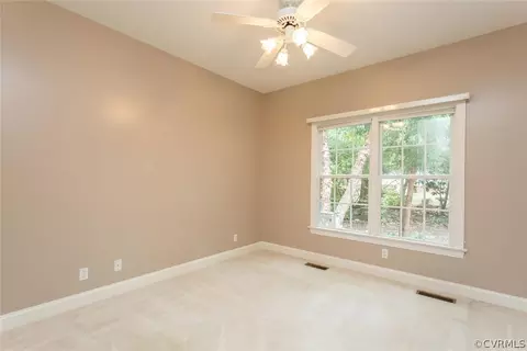 5702 Maple Brook Dr, Midlothian, VA 23112 photo 11
