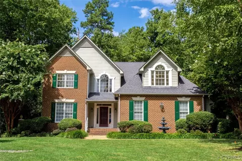 5702 Maple Brook Dr, Midlothian, VA 23112 photo 1