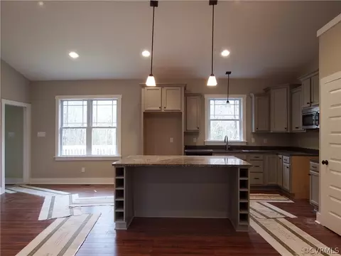 2078 Mccune Rd, Crewe, VA 23930 photo 2