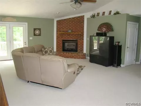 2766 Checketts Dr, Sandy Hook, VA 23153 photo 2
