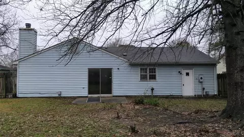 17 Philmont Dr, Hampton, VA 23666 photo 2