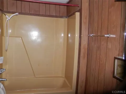 1493 Fredericks Hall Rd, Bumpass, VA 23024 photo 3