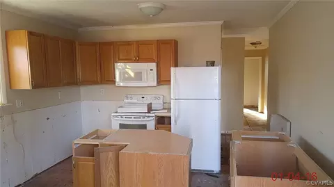 6731 Cherry Rd, Quinton, VA 23141 photo 4