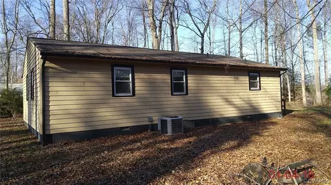 6731 Cherry Rd, Quinton, VA 23141 photo 2