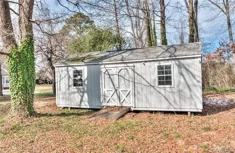 146 Benson Rd, Weems, VA 22576 photo 22