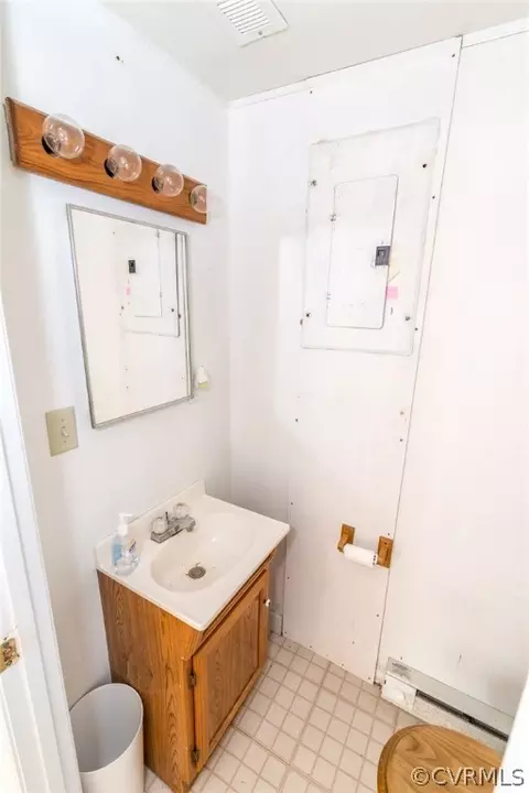 146 Benson Rd, Weems, VA 22576 photo 8