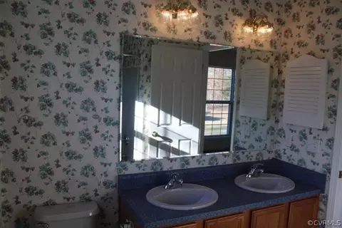 36 Thomas Rd, Dillwyn, VA 23936 photo 8