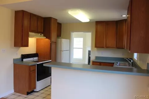 36 Thomas Rd, Dillwyn, VA 23936 photo 16