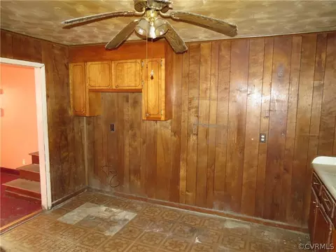 5820 Sutherland Dr, Sutherland, VA 23885 photo 4