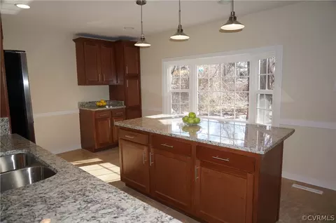 10601 Ramshorn Rd, Midlothian, VA 23113 photo 8