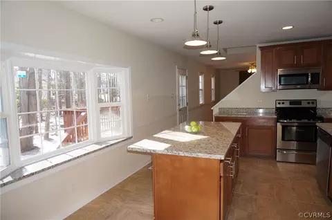 10601 Ramshorn Rd, Midlothian, VA 23113 photo 6