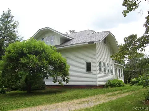 5131 Cedar Hill Rd, Mineral, VA 23117 photo 2