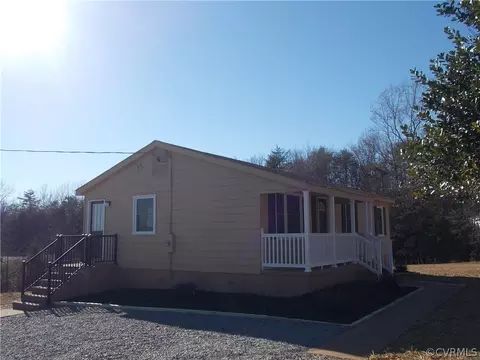 220 Smithfield Rd, Louisa, VA 23093 photo 2