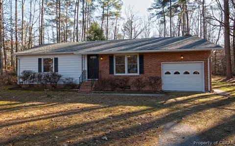6984 Short Ln, Gloucester, VA 23061 photo 1