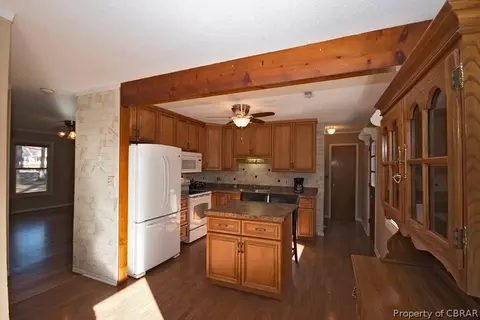 6984 Short Ln, Gloucester, VA 23061 photo 7