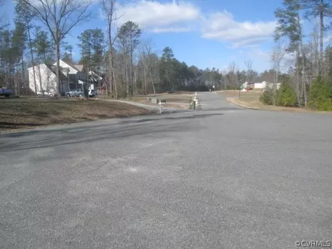 246 Pleasant View Dr, Aylett, VA 23009 photo 2