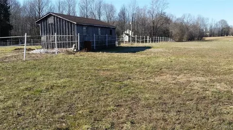 78 Jackson Rd, Bumpass, VA 23024 photo 4