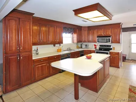 8807 Waverley Ln, Gloucester, VA 23061 photo 12