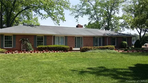 8807 Waverley Ln, Gloucester, VA 23061 photo 2