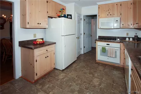 1502 Tackley Pl, Midlothian, VA 23114 photo 6