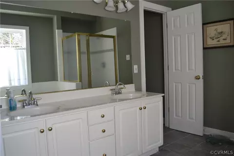5700 Maple Brook Dr, Midlothian, VA 23112 photo 17