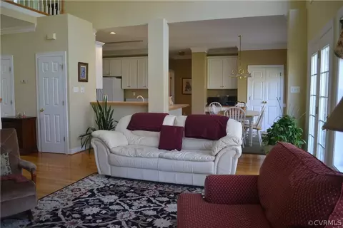 5700 Maple Brook Dr, Midlothian, VA 23112 photo 3