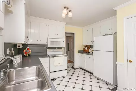 13201 Queensgate Rd, Midlothian, VA 23114 photo 7