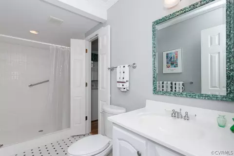 13201 Queensgate Rd, Midlothian, VA 23114 photo 9