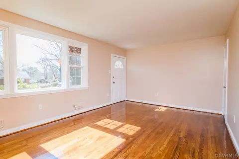 8604 Freestone Ave, Henrico, VA 23229 photo 3