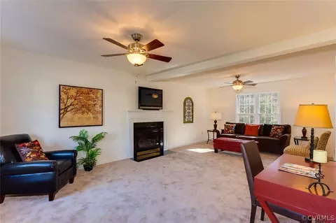 6113 Walking Path Ln, Midlothian, VA 23112 photo 3