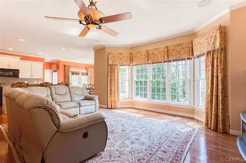 1100 Kingham Dr, Midlothian, VA 23114 photo 13