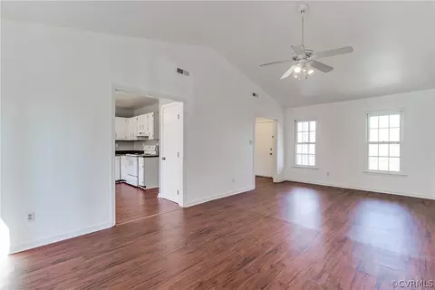 2906 Speeks Dr, Midlothian, VA 23112 photo 7