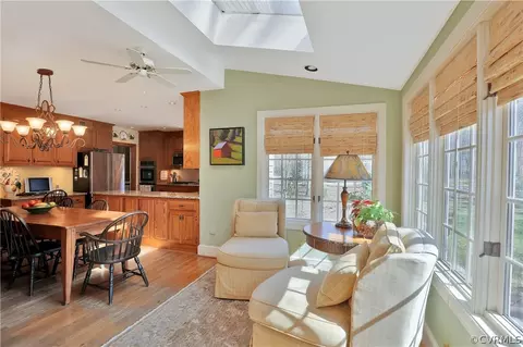 3031 Mount Hill Dr, Midlothian, VA 23113 photo 9